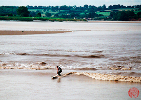 Severn bore Micko@Newnham